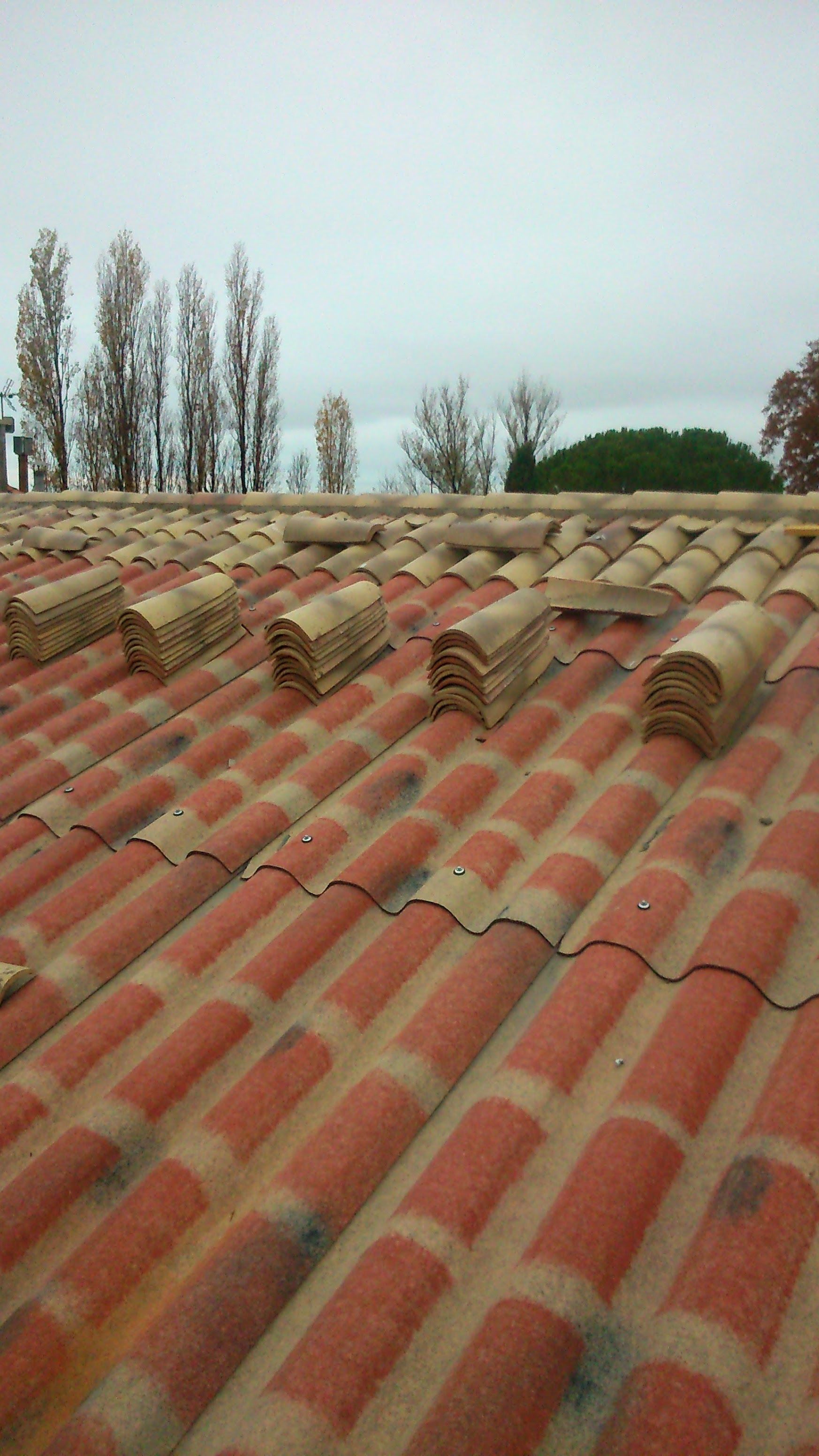 Couverture en train d'être rénovée