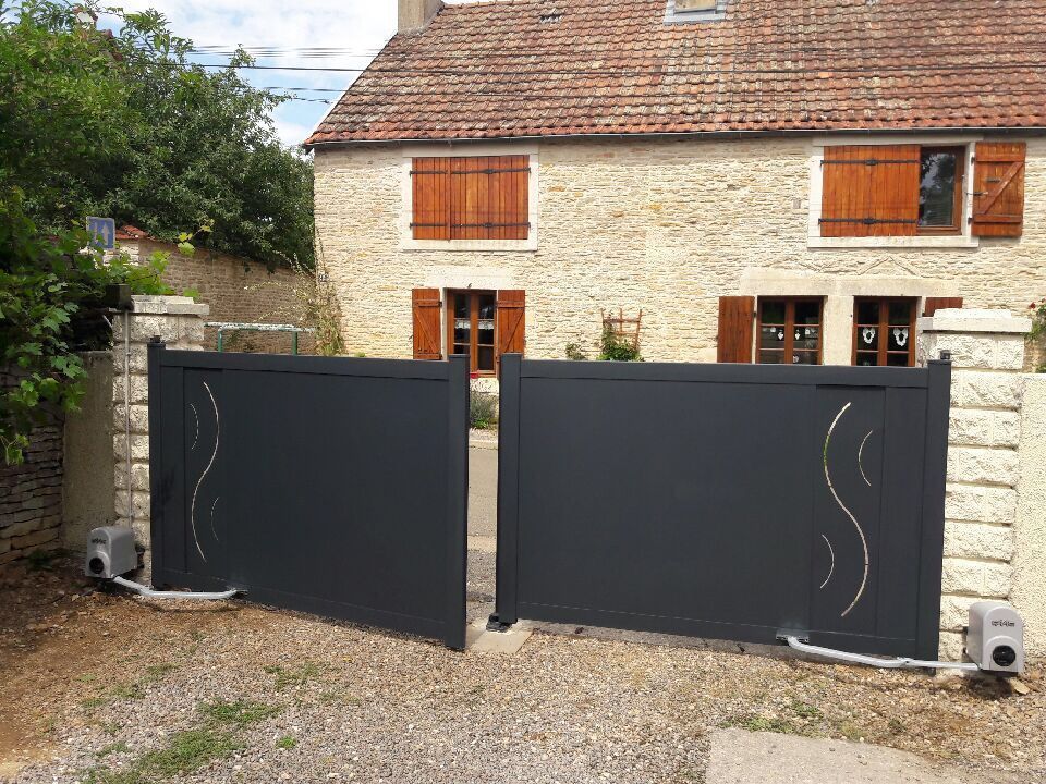 Portail battant moderne gris