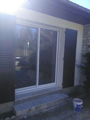 Baie coulissante avec volets