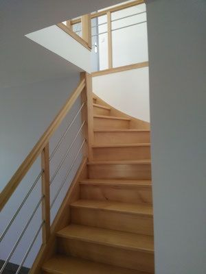Escalier sur mesure, vue d'en bas