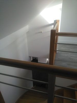 Escalier sur mesure, vue du garde-corps