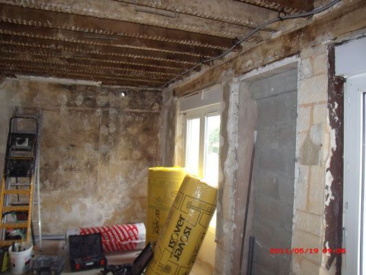 Isolation chambre avant pose d'isolant