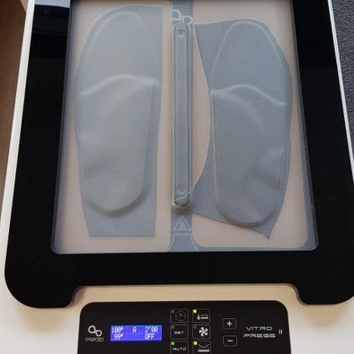 Machine pour confection de semelle orthopédique