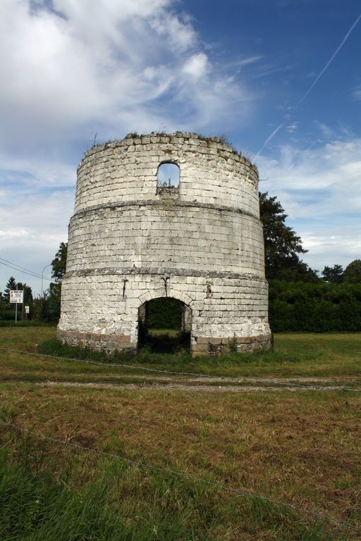 Un moulin en ruine