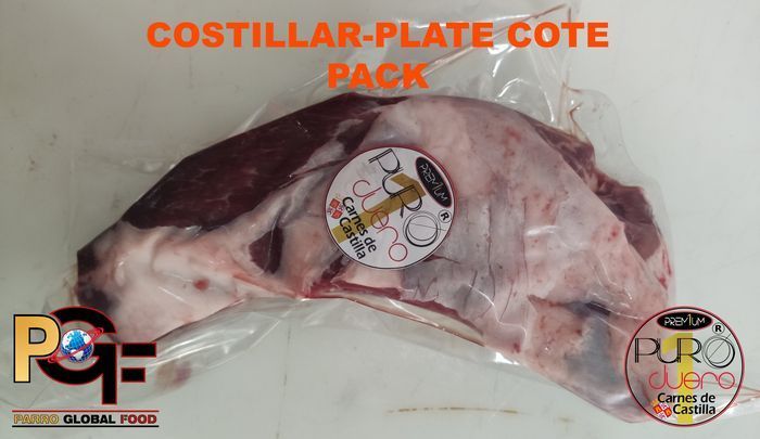 Un trozo de carne en una bolsa de plástico que dice costillar plate cote pack
