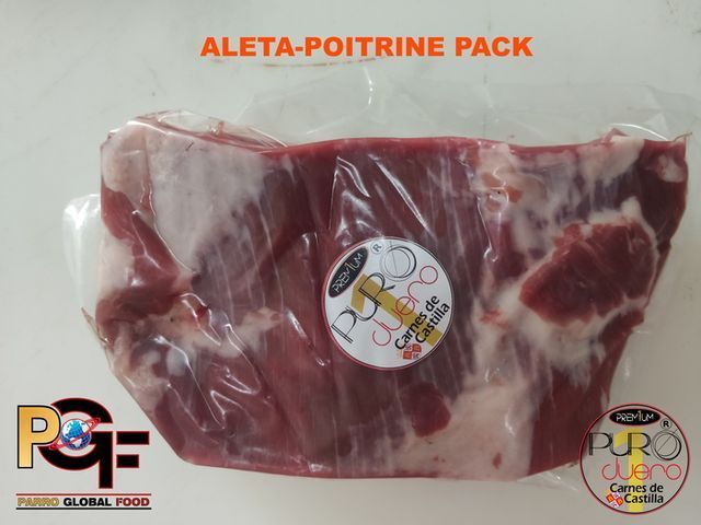 Un trozo de carne en una bolsa de plástico que dice paquete de aleta-poitrina