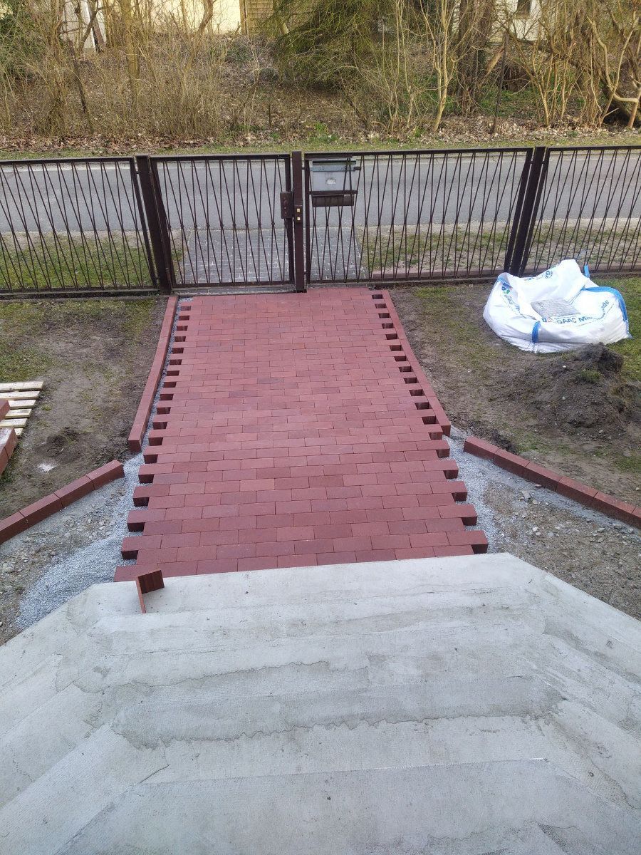 Neuer Eingangsbereich für ein Wohnhaus