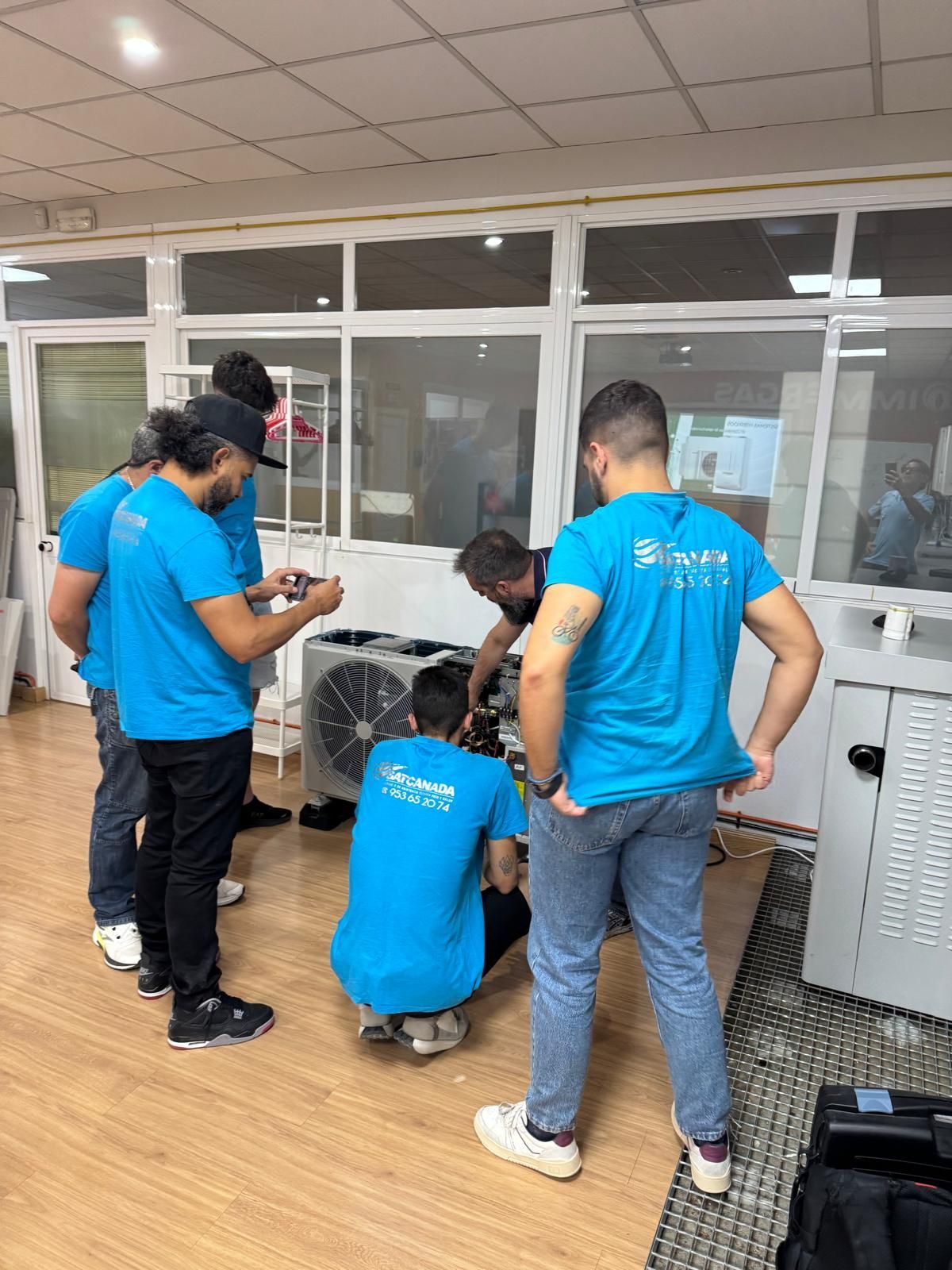 Práctica técnica con equipos de calefacción y climatización