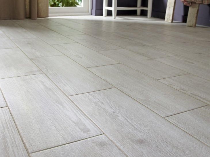 Gros plan d'un parquet clair