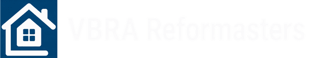 Logotipo de una casa azul con un icono de una casa blanca y el texto tenue "VBA Reformasters"