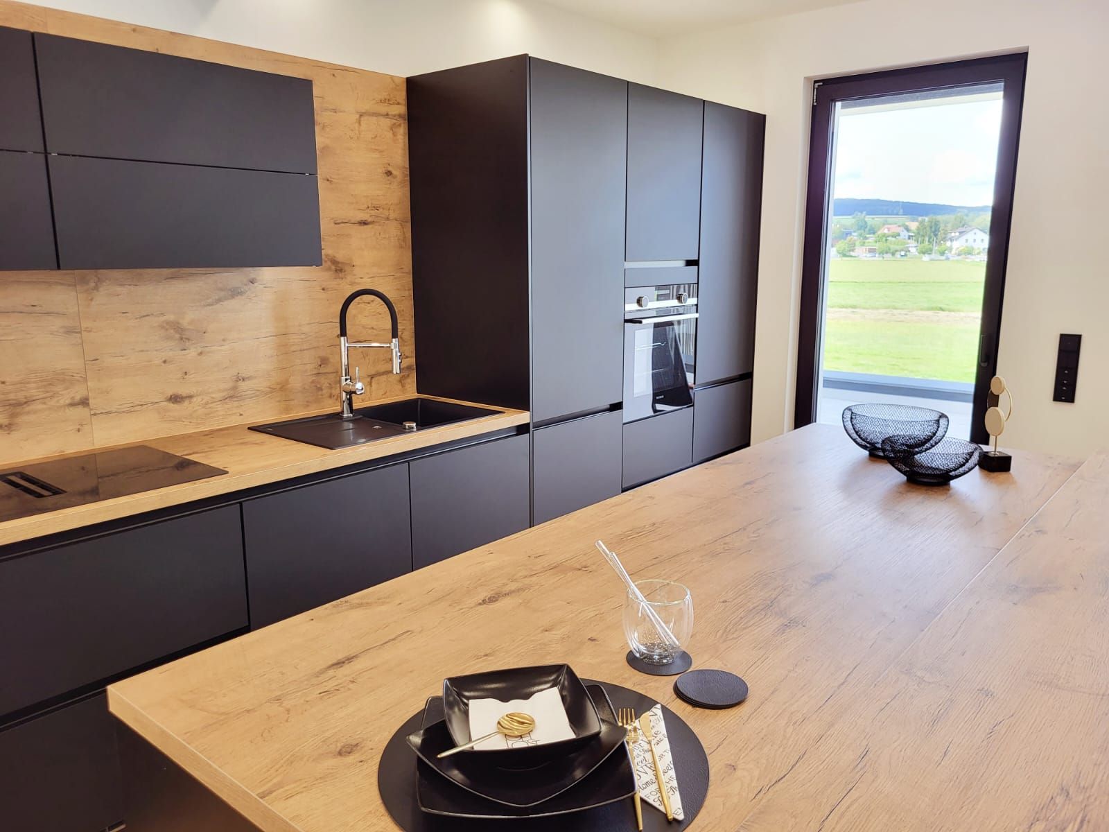 Ferienwohnung Knechtel Cube 4, große und moderne Küche