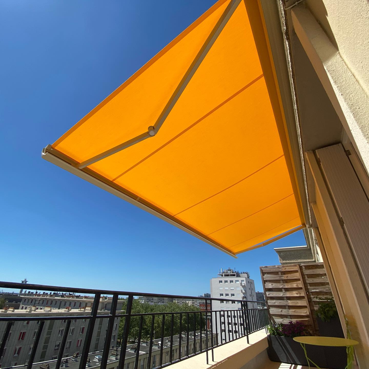 Pose de stores en Normandie par Diot automatisme