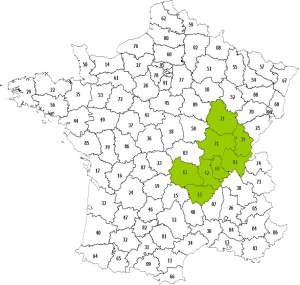 Carte de France, avec la région Auvergne-Rhône-Alpes mise en évidence en vert, indiquant la numérotation des départements.