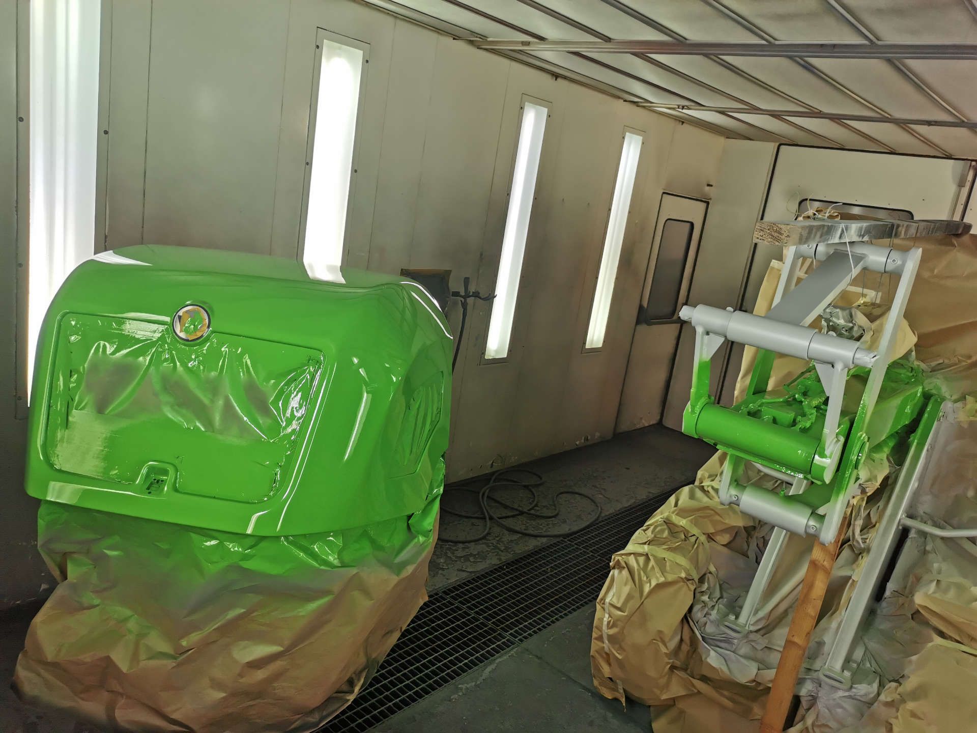 Autolackiererei Traktor