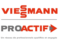 Logo de Viessmann, avec le texte rouge « Viessmann » au-dessus de PROACTIF, une flèche et le slogan « Un réseau de professionnels… »