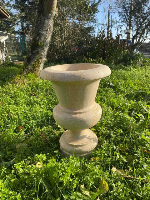 Réalisation d'un vase en pierre