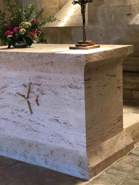 Réalisation d’un autel en Brétignac