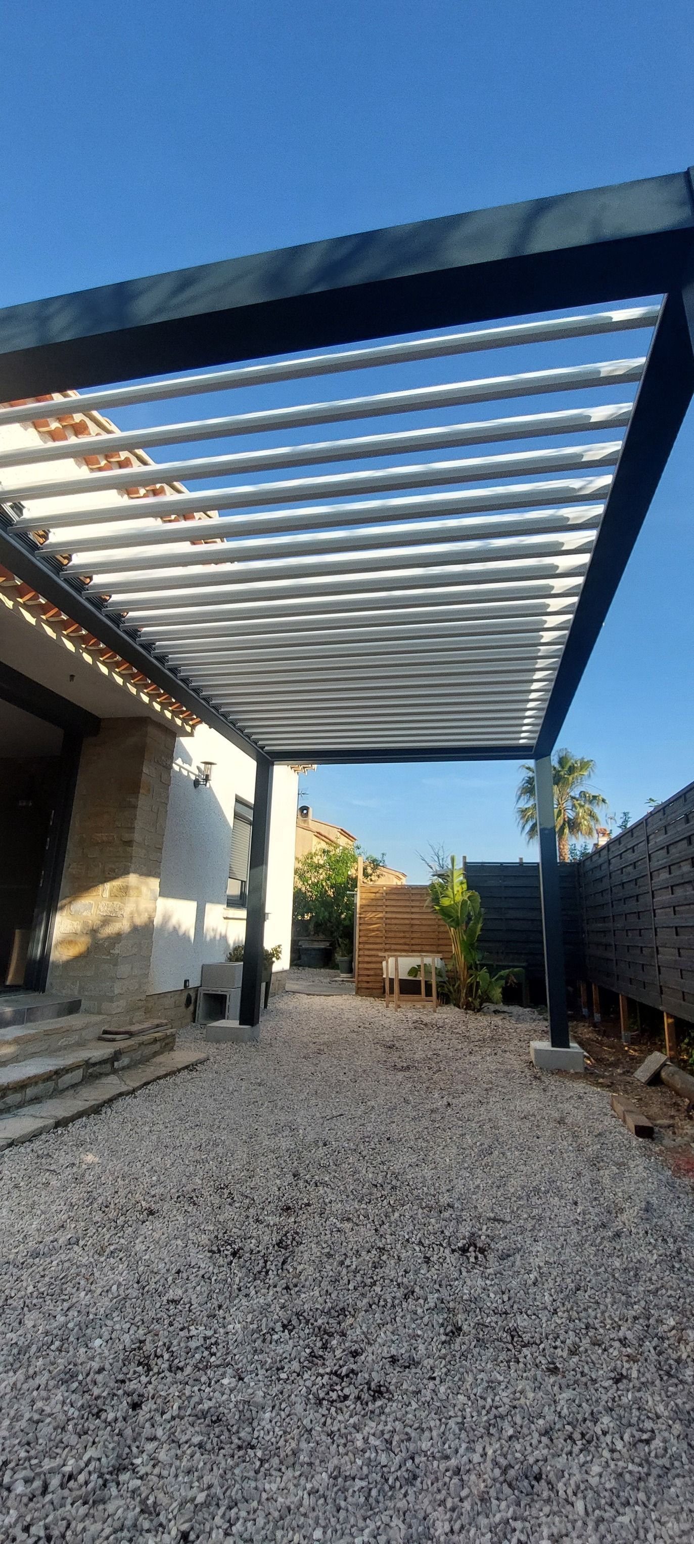 Pergola noire