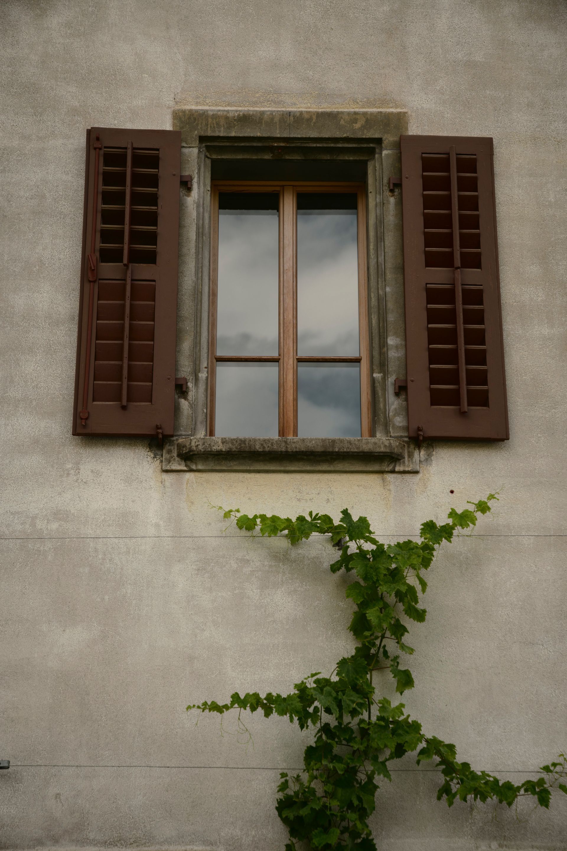 Hausfassade mit Fenster