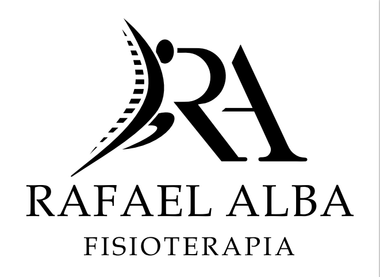 Logotipo con las iniciales &ldquo;RA&rdquo; estilizadas en negro y el texto &ldquo;RAFAEL ALBA FISIOTERAPIA&rdquo; sobre un fondo blanco.