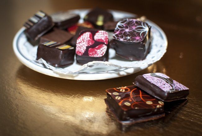 Assortiments de chocolats noirs