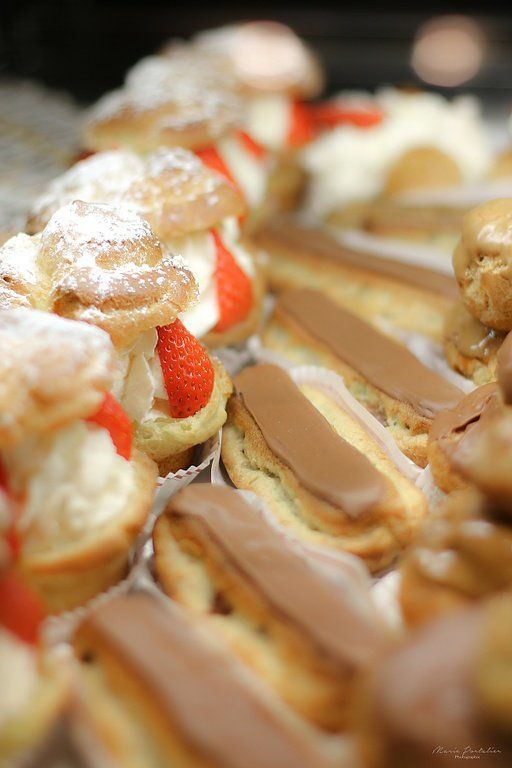 Éclairs et religieuses