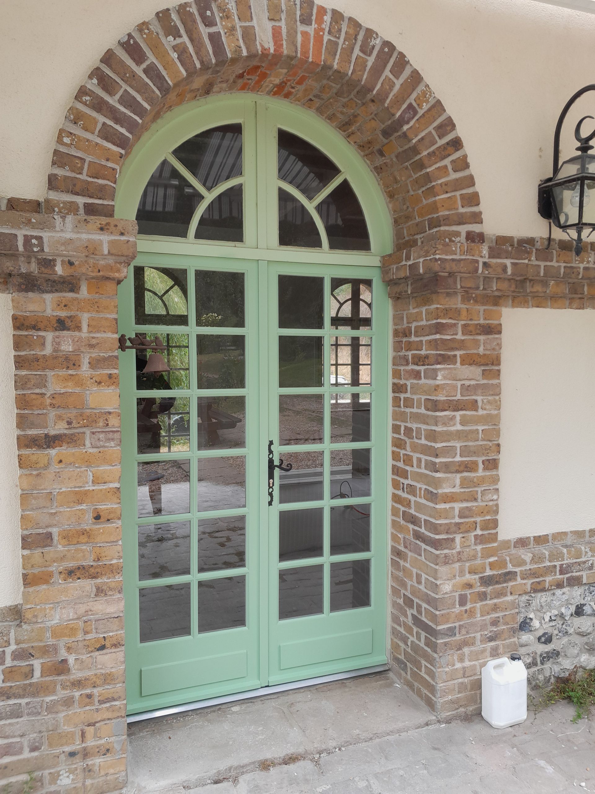 création porte en bois