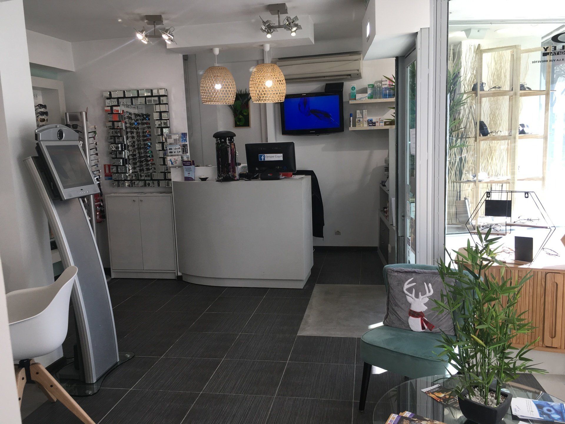 La Boutique Optical Store