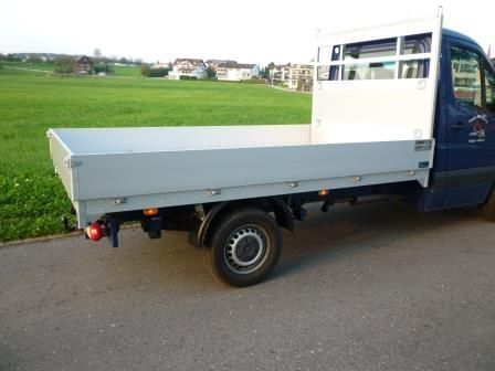 Im Folgenden zeigen wir Ihnen lebendige Eindrücke unserer Arbeit und unserer Fahrzeuge. Rufen Sie uns bei Fragen oder Anmerkungen gerne an.