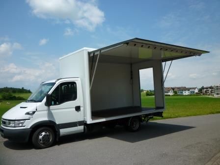 Im Folgenden zeigen wir Ihnen lebendige Eindrücke unserer Arbeit und unserer Fahrzeuge. Rufen Sie uns bei Fragen oder Anmerkungen gerne an.