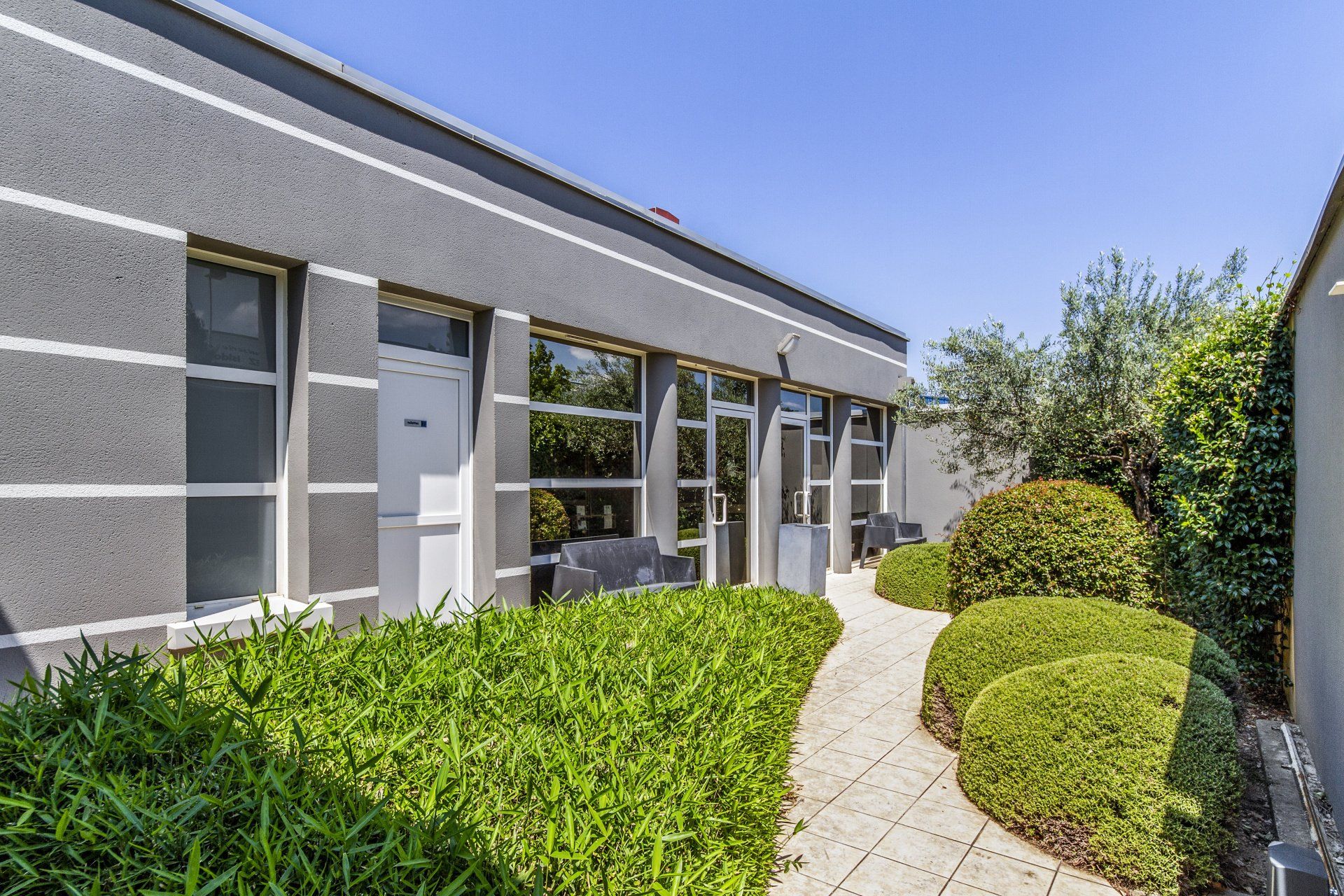 Bâtiment Pompes Funèbres Mattei