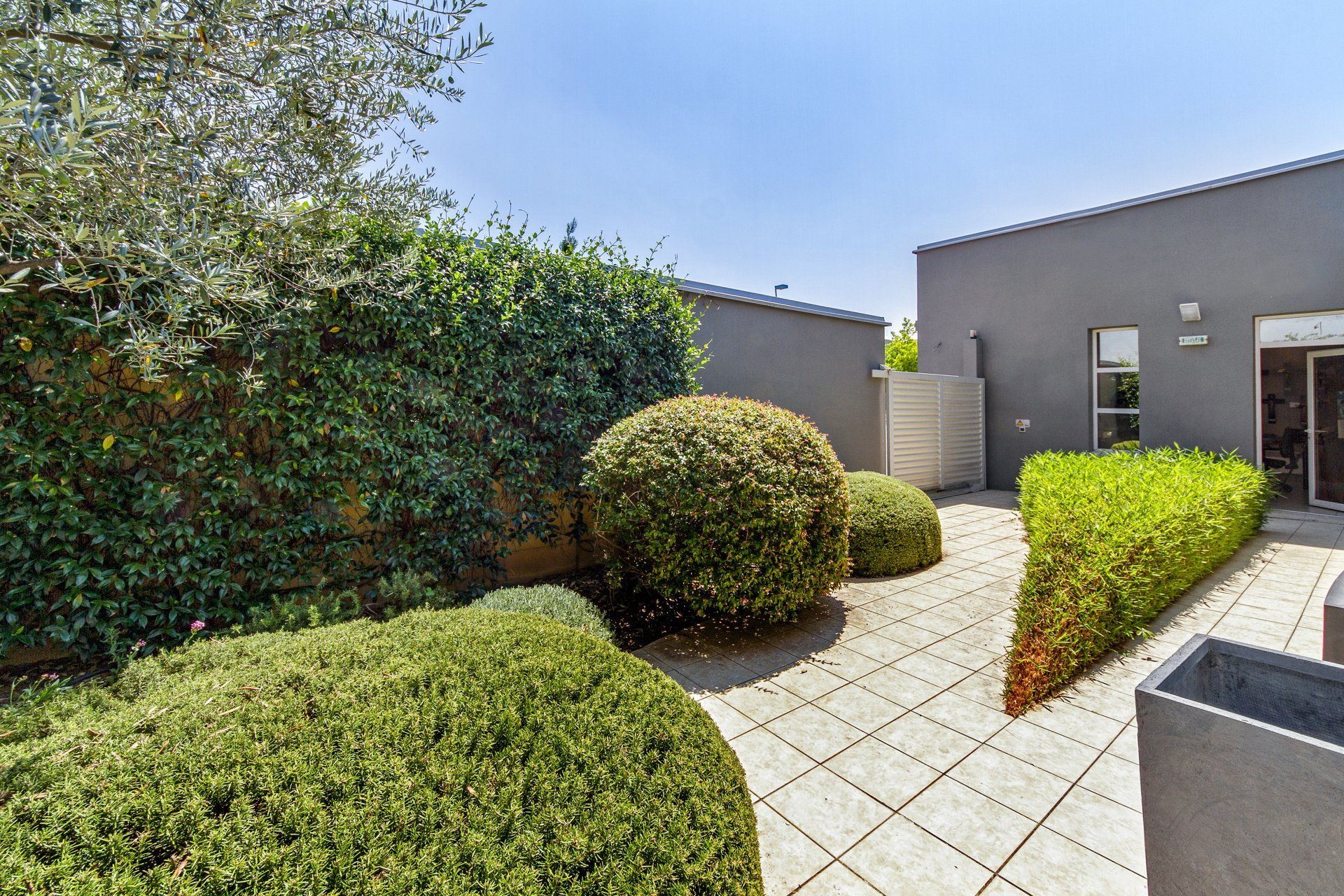 Jardin Pompes Funèbres Mattei