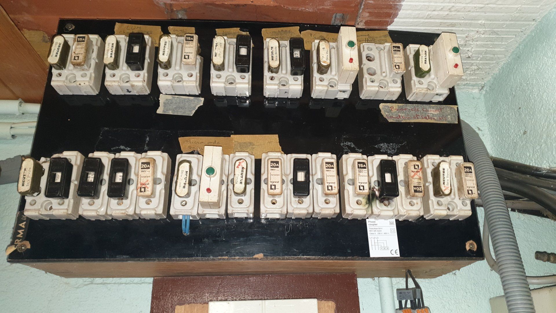 Ancien tableau électrique