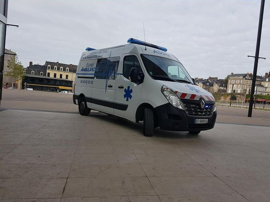 Ambulance pour transport d'urgence