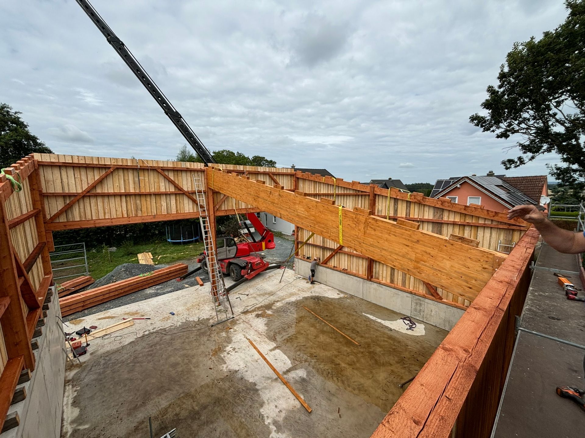 Holzrahmenbau mit Maschinen