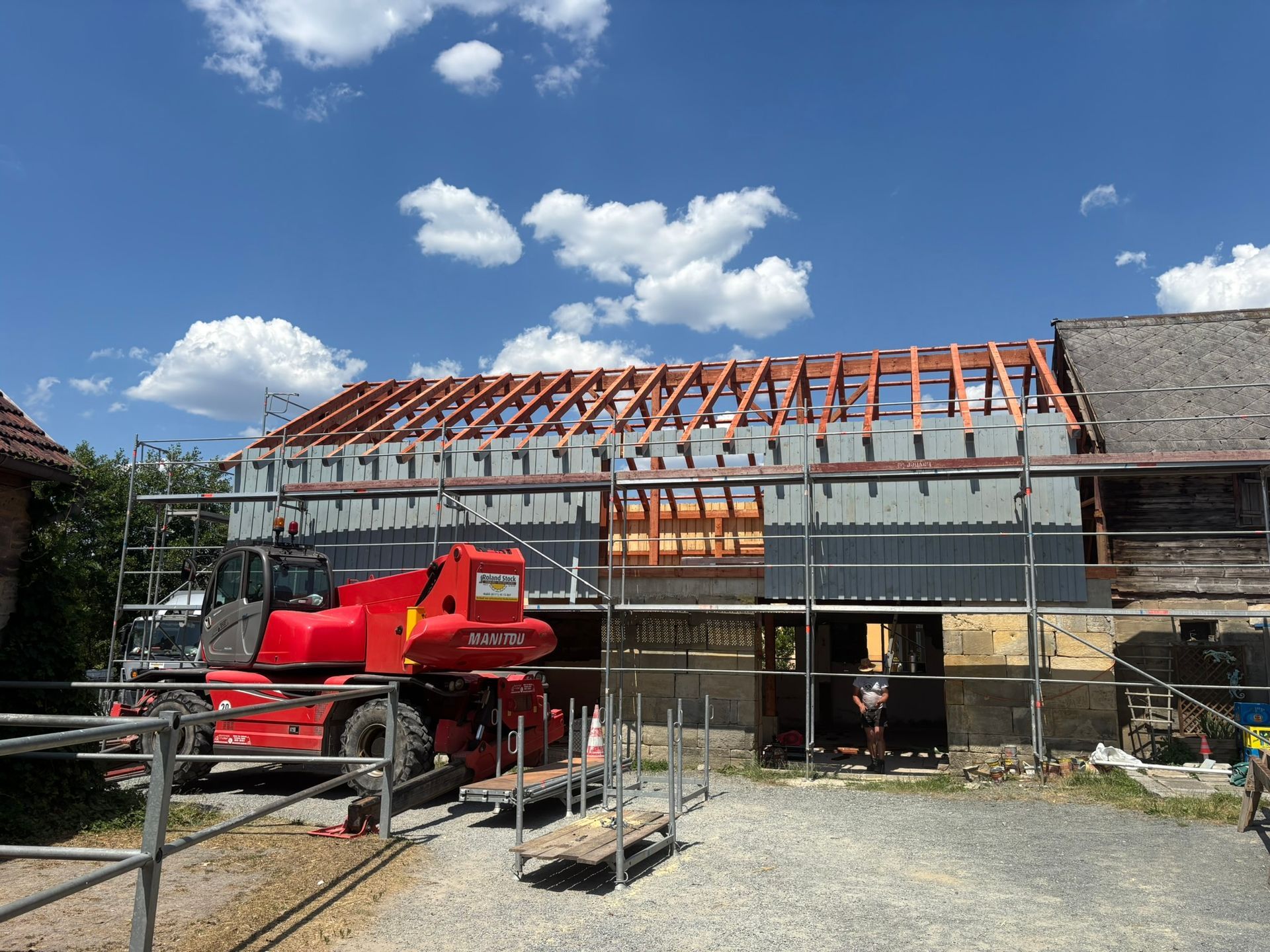 Dachsanierung mit neuer Lattung