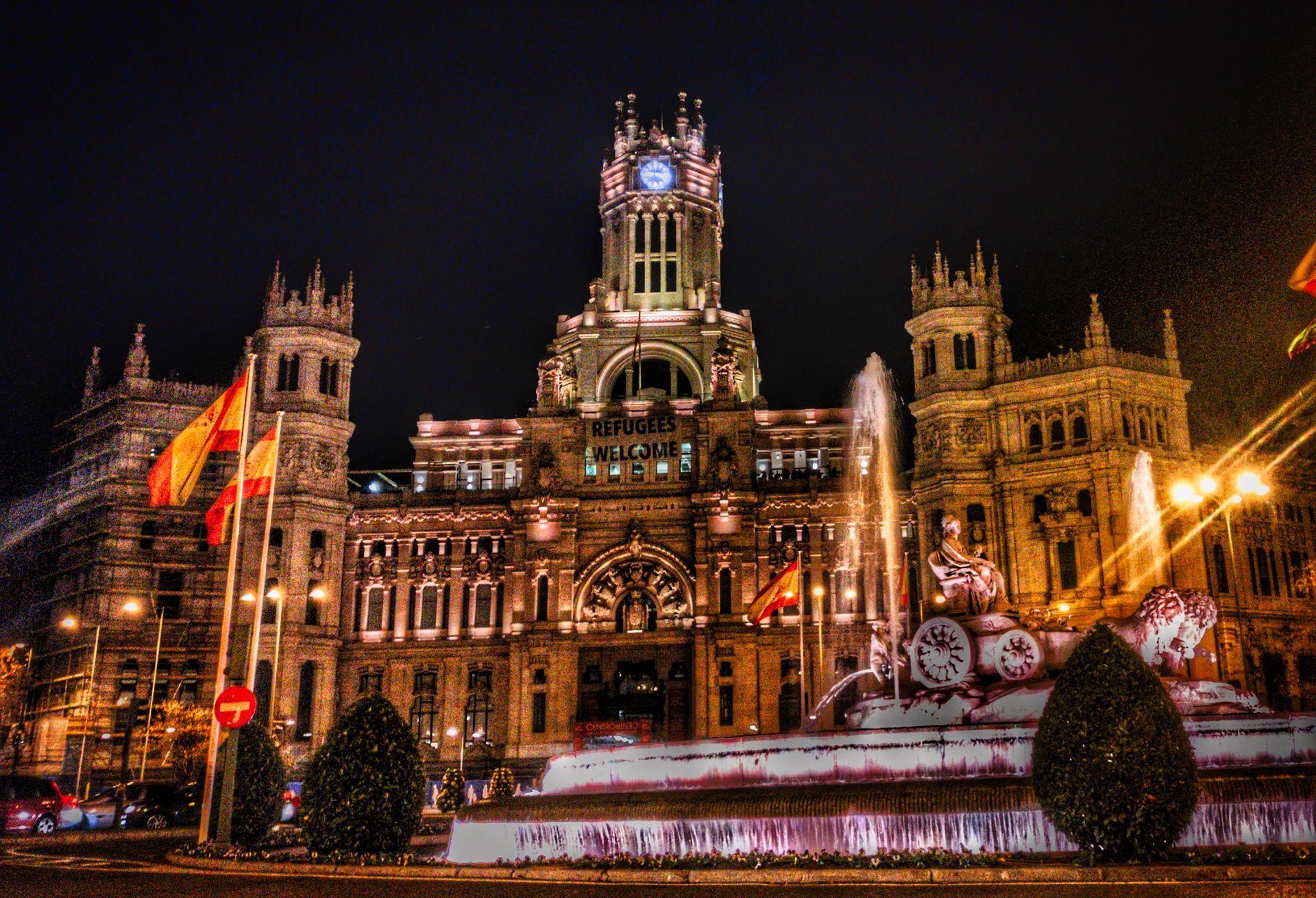 Plaza de la Cibeles de noche iluminados vistos desde el interior del Taxi de Navalmoral de la Mata Jesús Picas