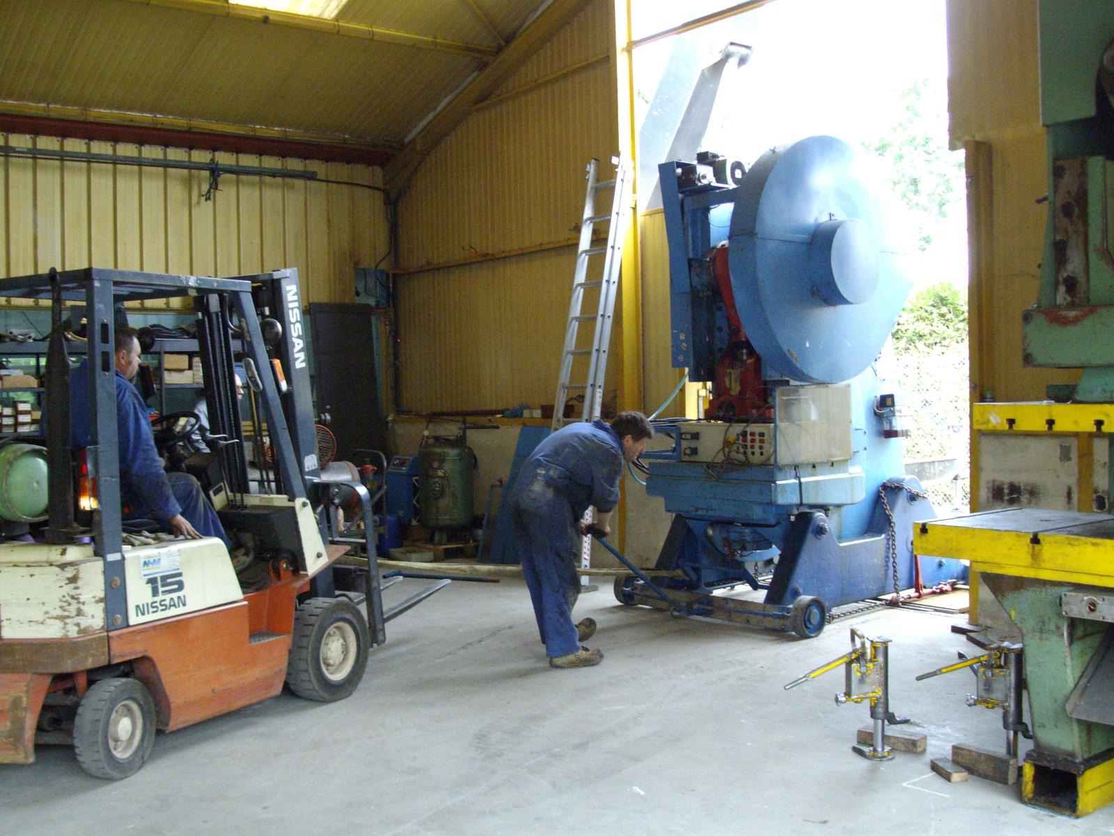 MISE EN PLACE DE MACHINE.JPG