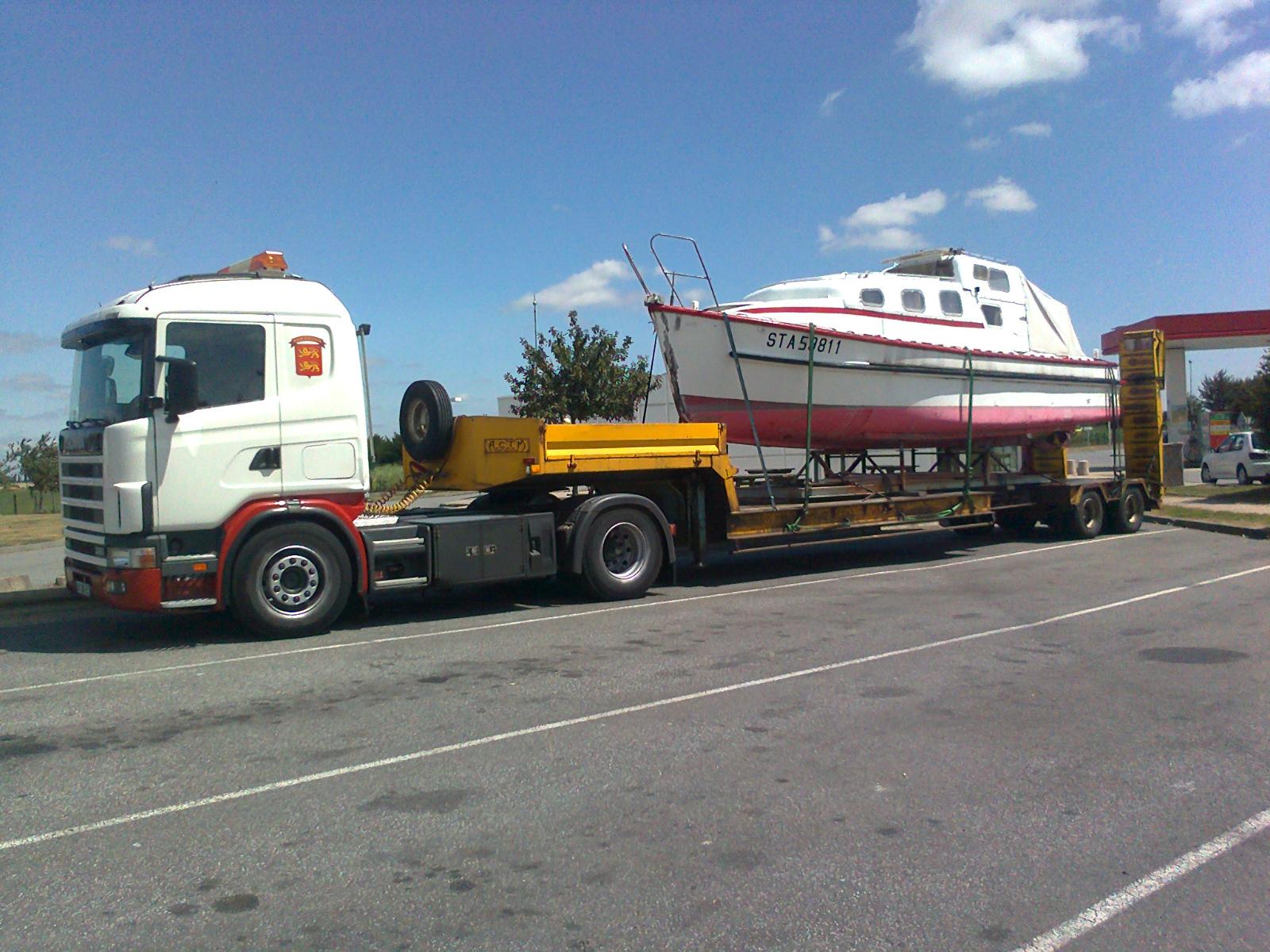 TRANSFERT DE BATEAU.jpg