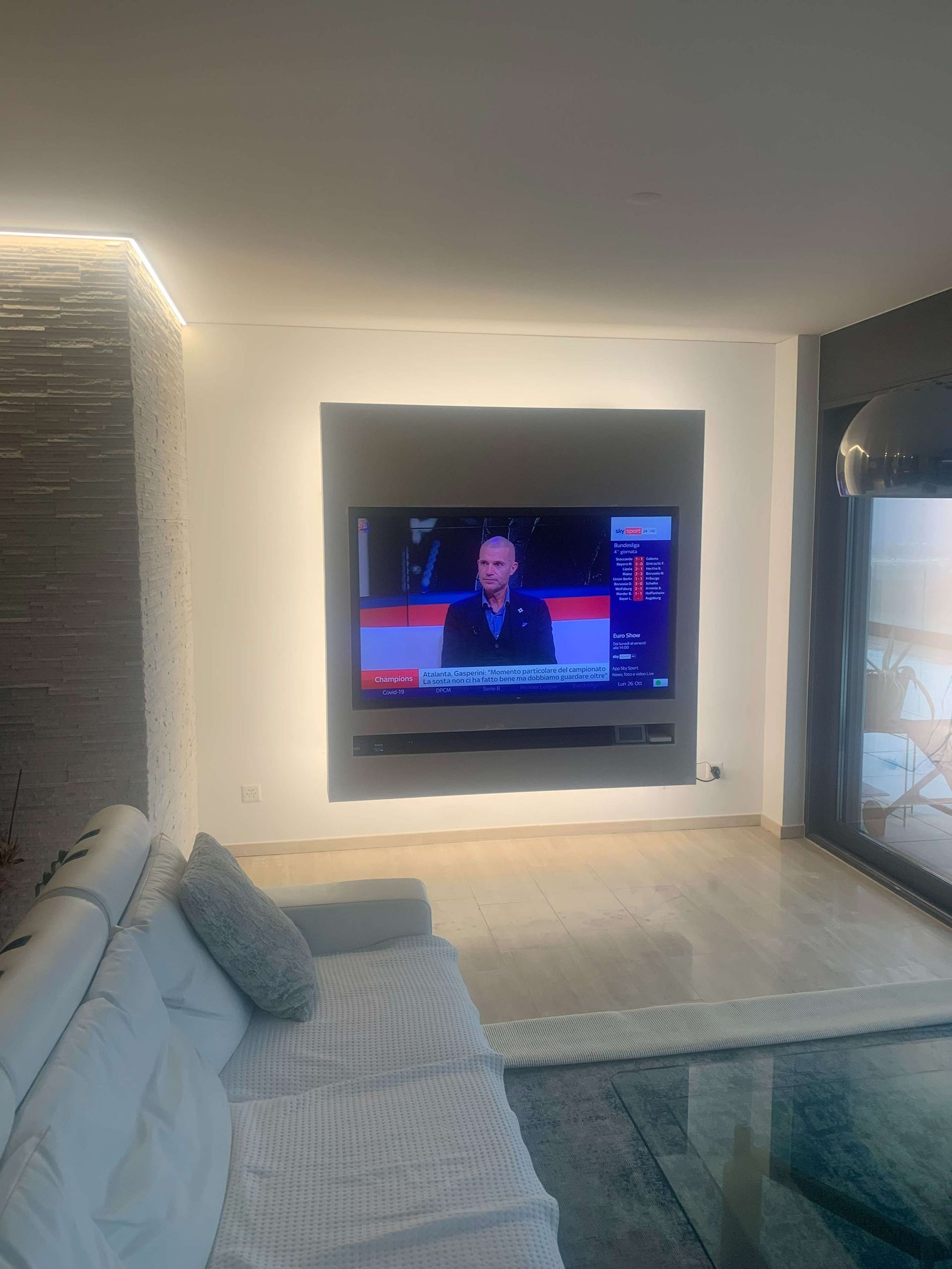 Costruzione supporto TV parte 1