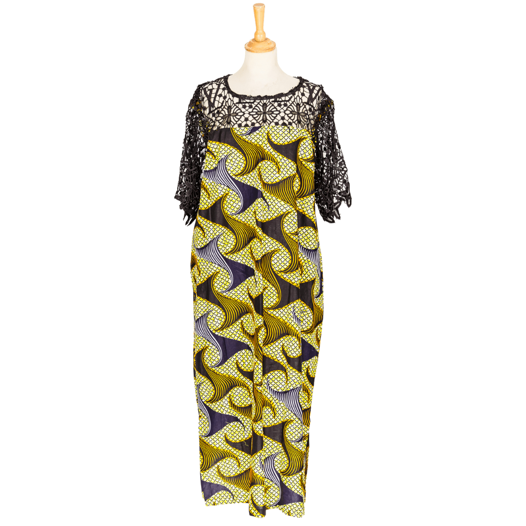 Tunique longue encolure en dentelle