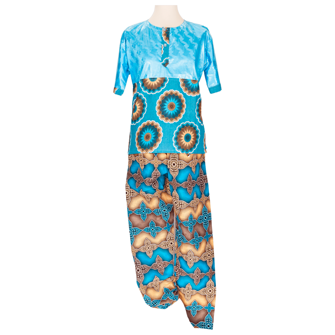 Ensemble dans les tons bleus