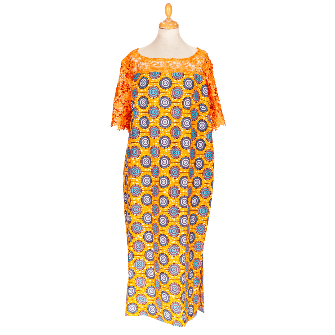 Robe orange avec des ronds de couleurs