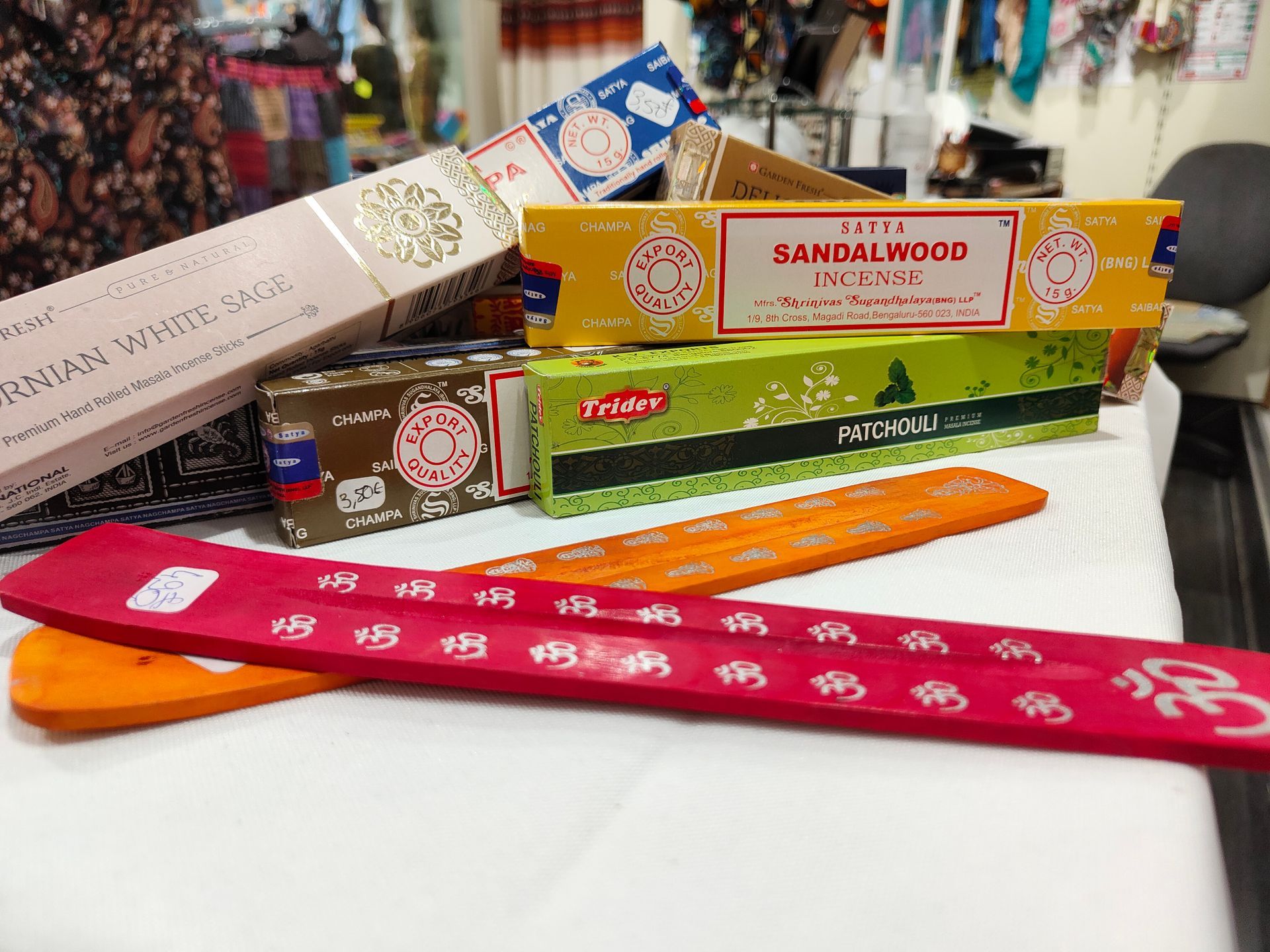 Brule encens rouge et orange