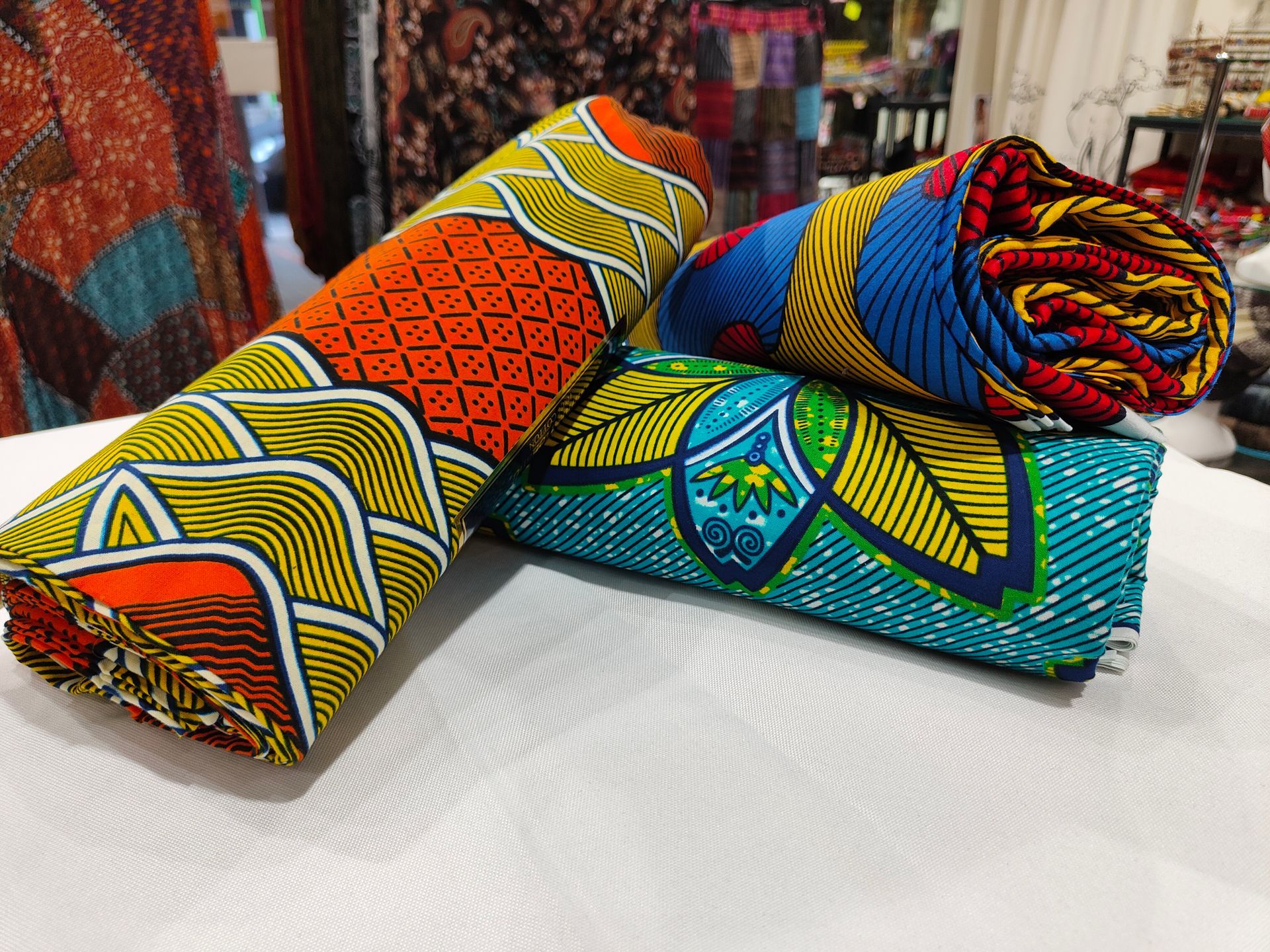 Selection de tissu wax en rouleau