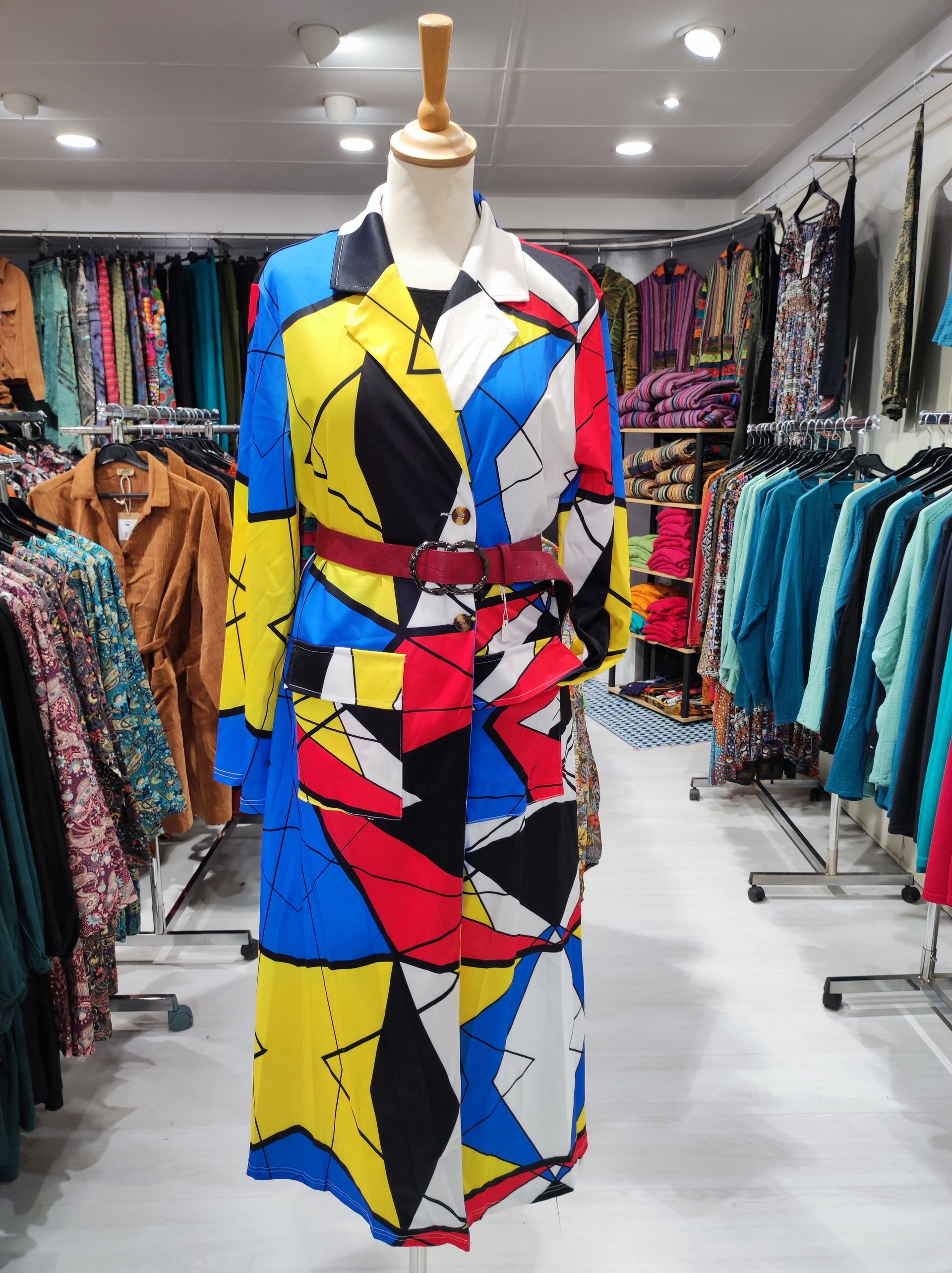 Robe à motif géométrique de couleurs