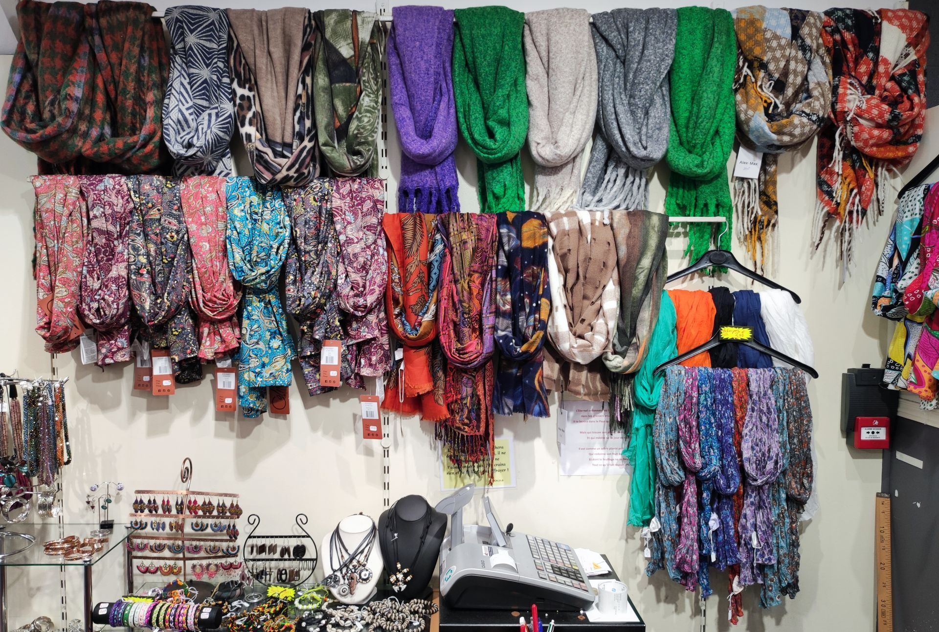 Présentoirs d'écharpes