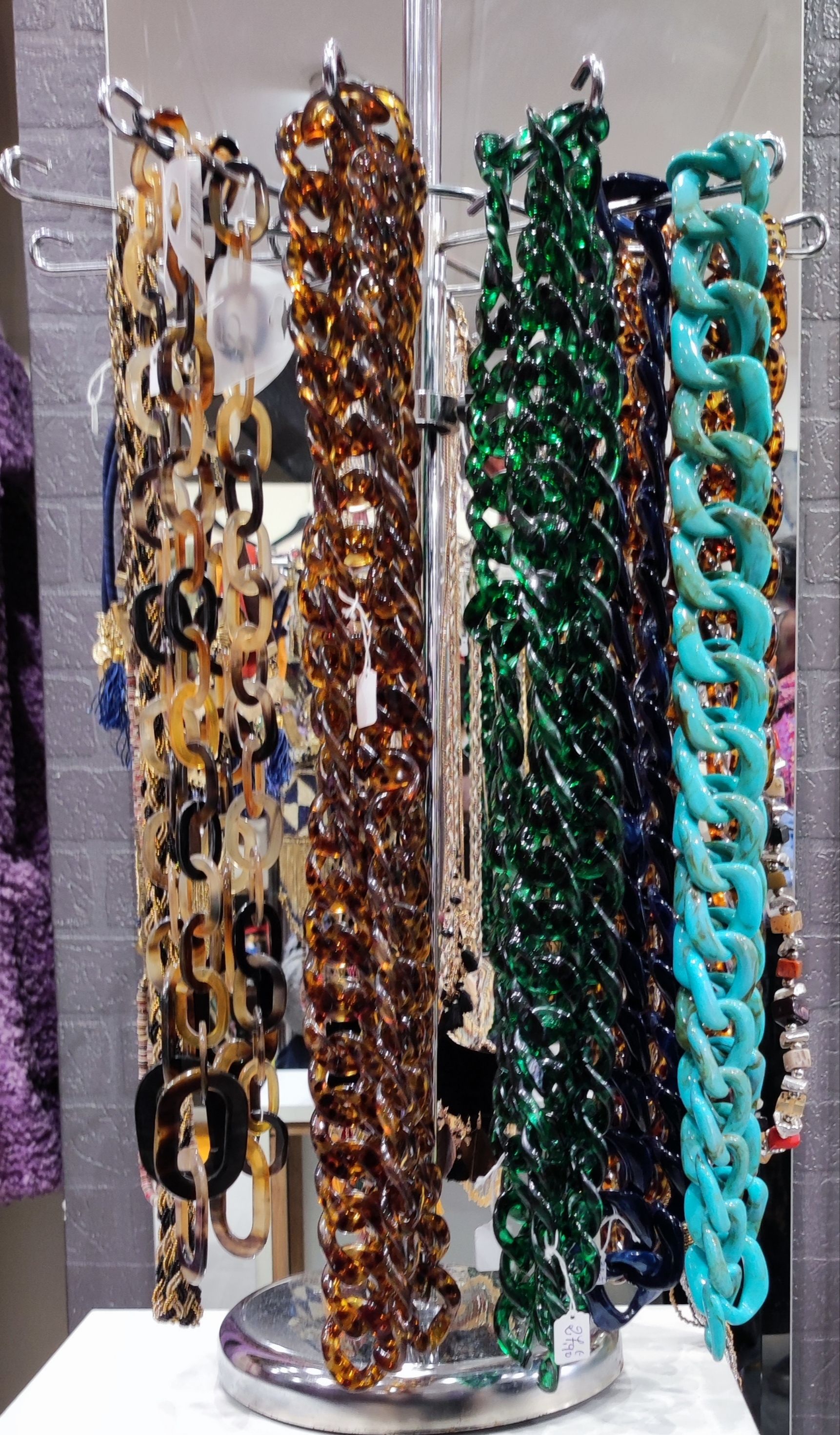 Colliers grosse maille en résine