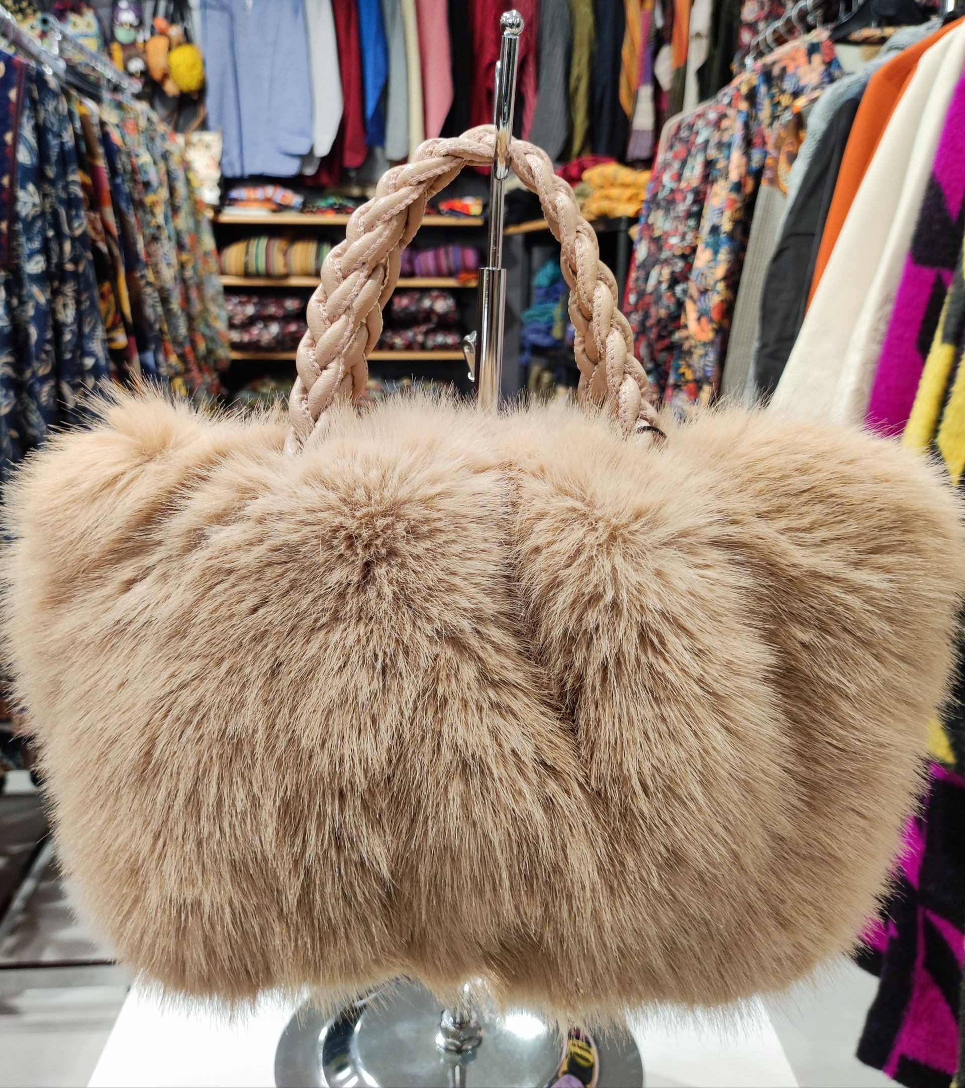 Sac en fourure beige