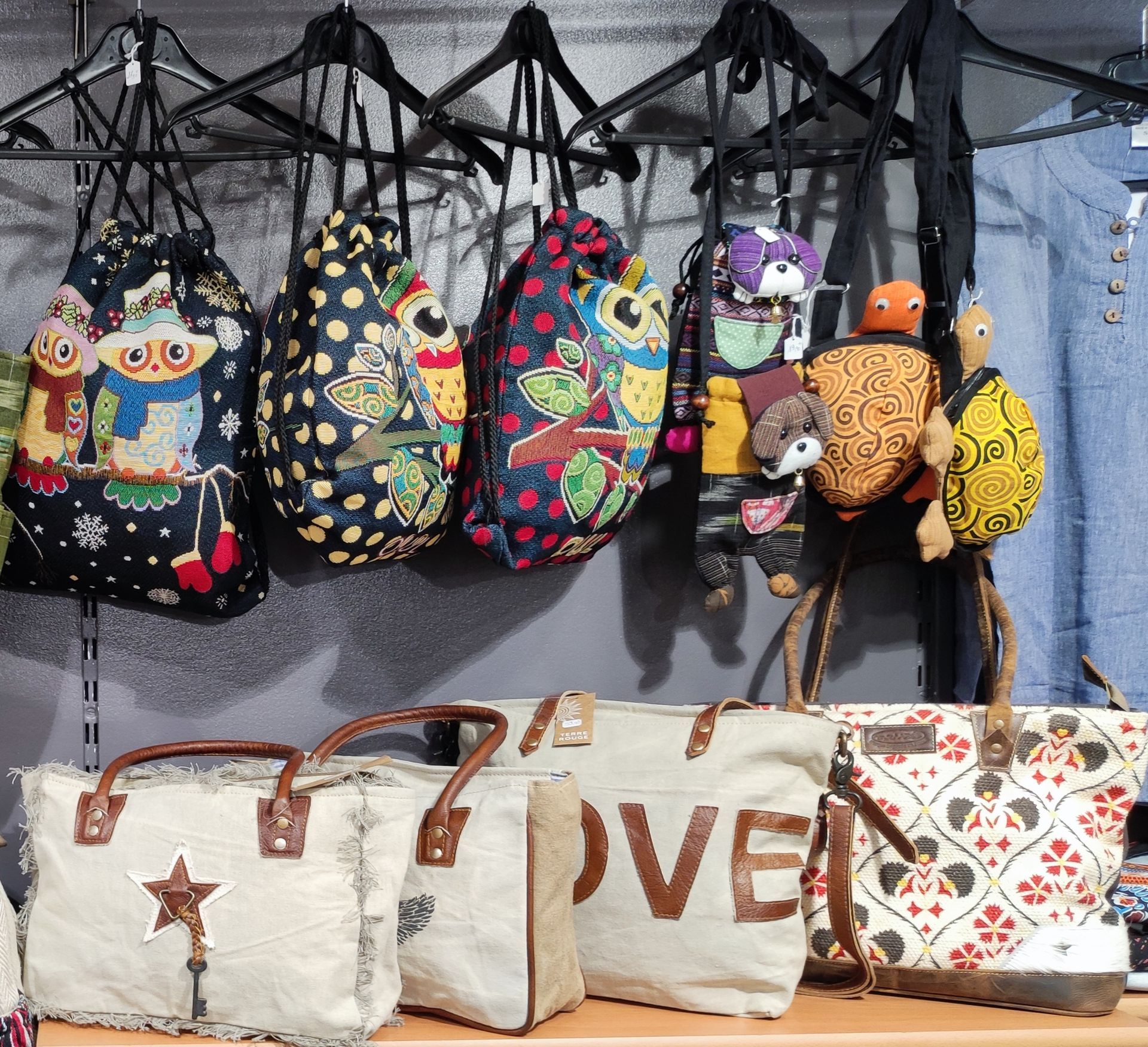 Sac à dos avec motifs chouette et sac blanc